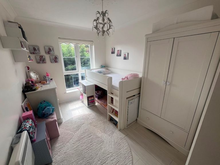 Kids bedroom furniture 