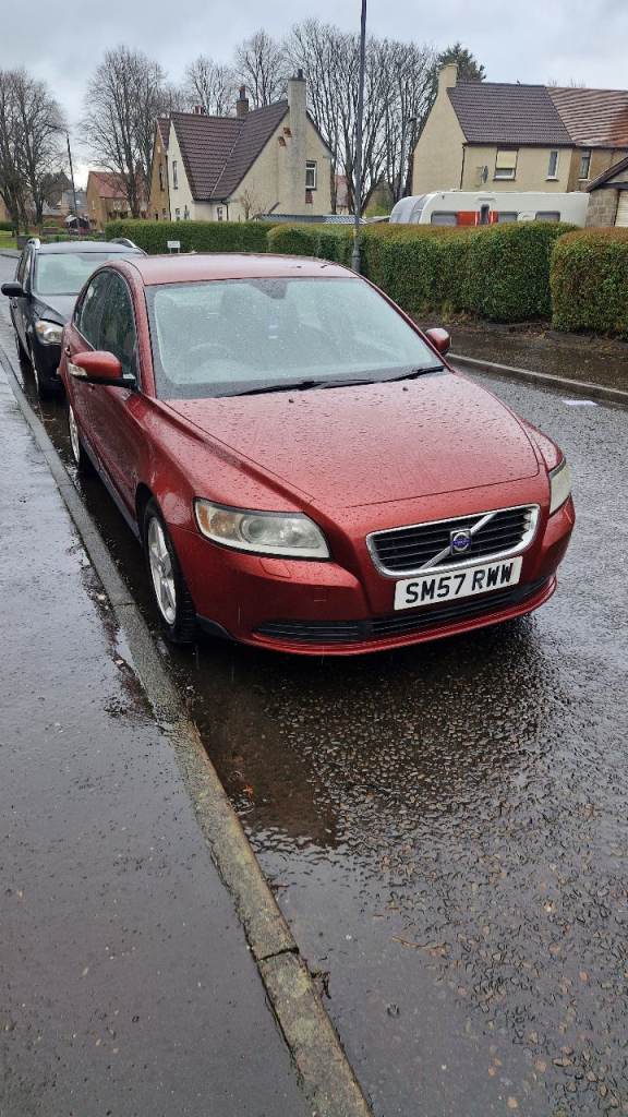 Volvo s40 mot march 2027