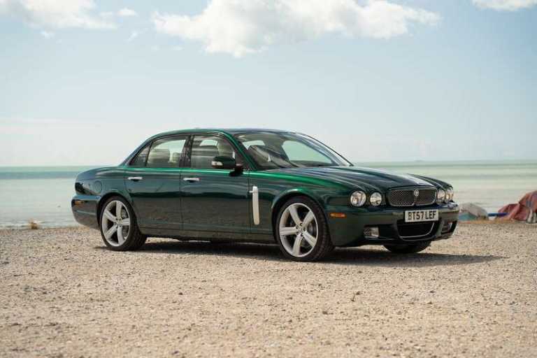 2007 Jaguar XJR (X358)