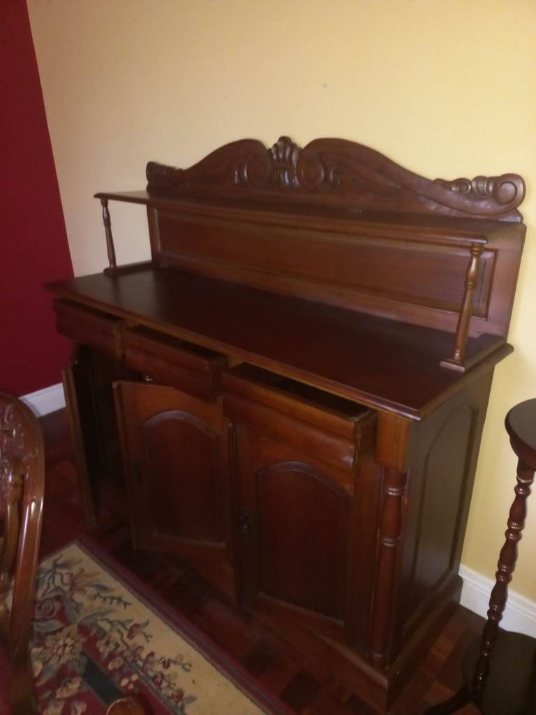 Side board  (chiffonier)