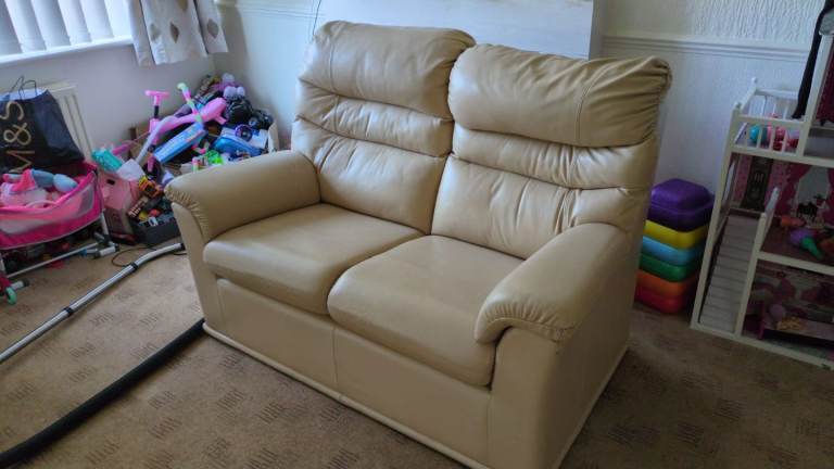 Free couch 2 seater good condition 