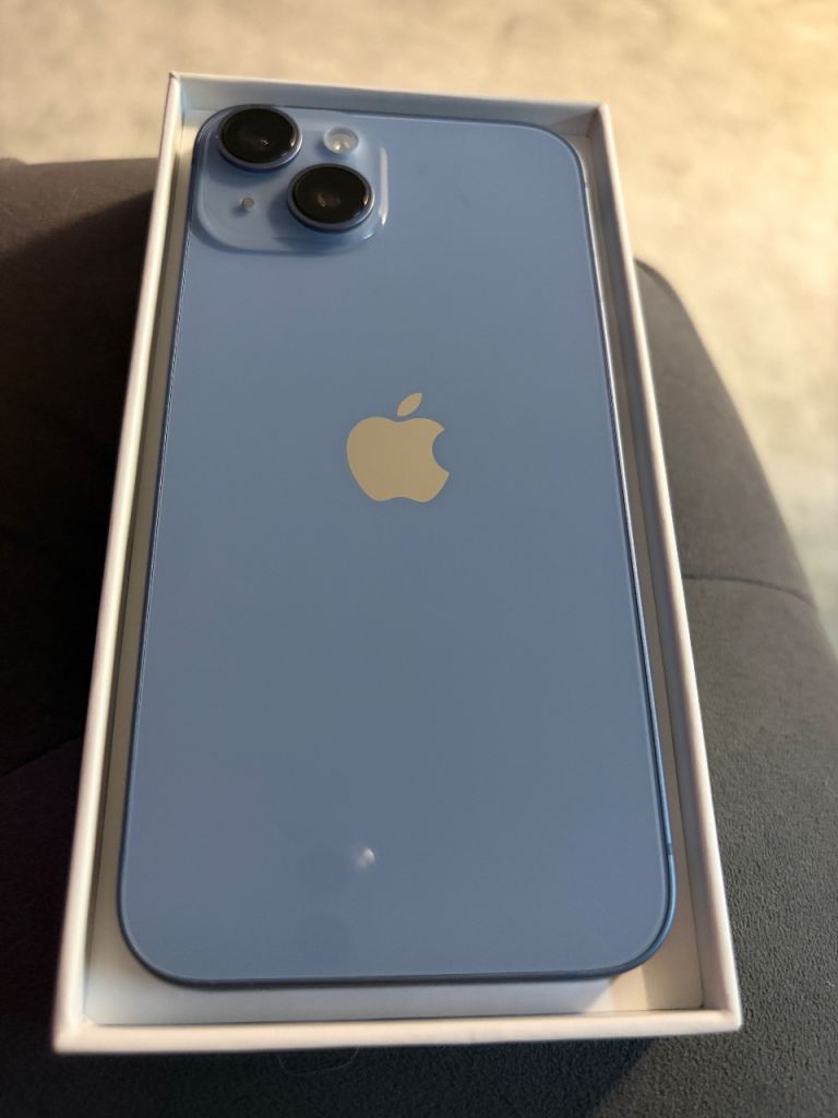 iPhone 14 Blue