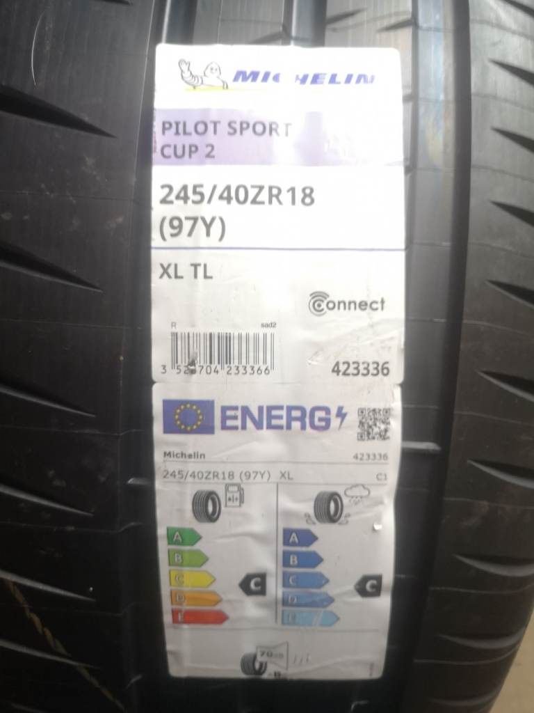 Michelin pilot sport cup 2 tyres 