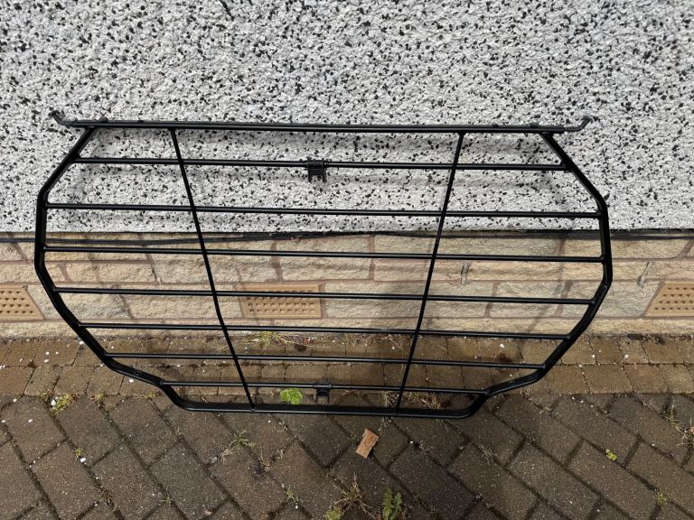 Volvo XC90 2016+ Dog Guard with dog gate