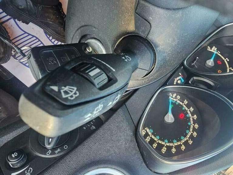 2015 Ford Fiesta 1.25 Zetec Euro 6 3dr HATCHBACK Petrol Manual