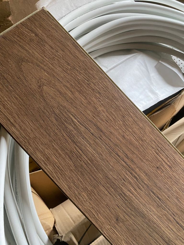 Laminate floor - collection from LE18 Wigston ASAP