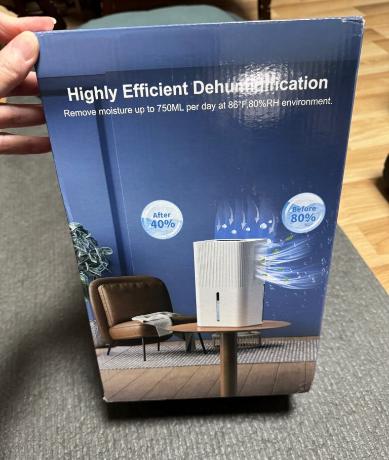 2.7L Dehumidifier 