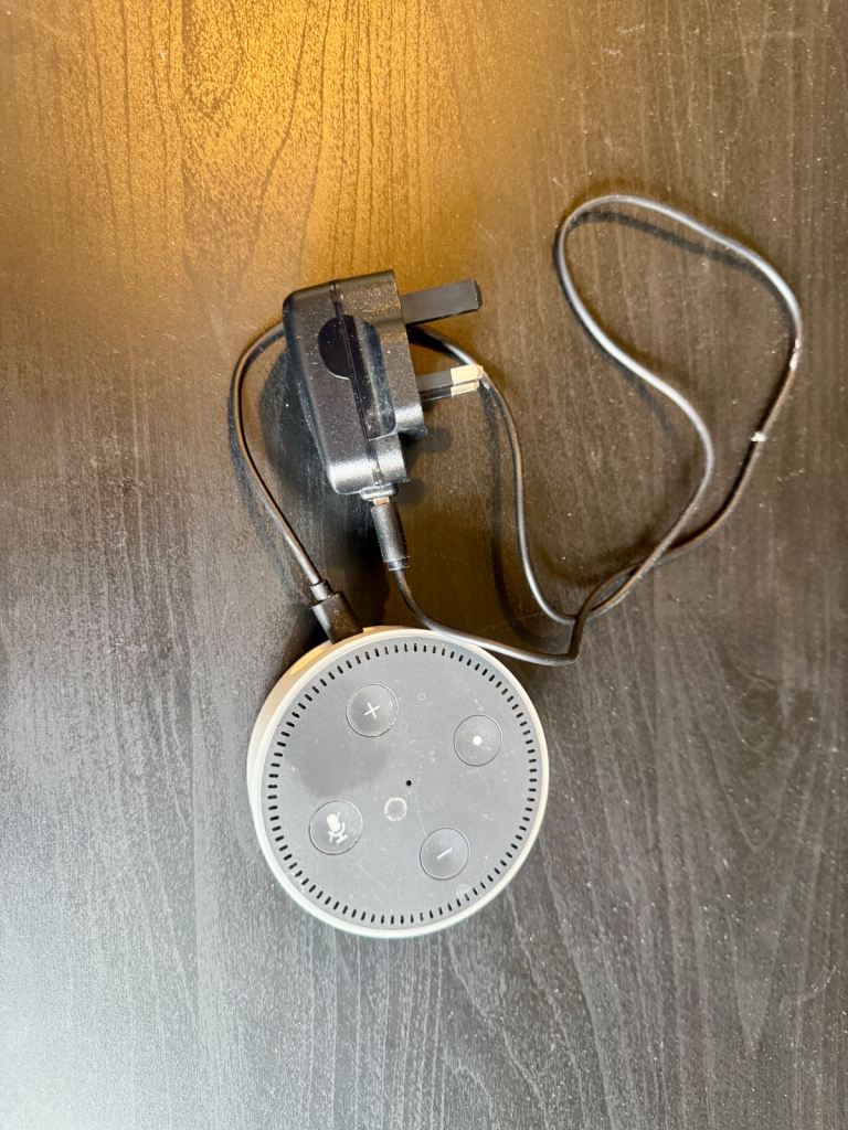 Alexa Puck Device White 