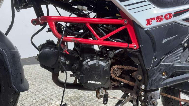 Yamasaki F51 F51 50CC GEARED BIKE RUNNING PROJECT BIKE SPARES OR REPAIR