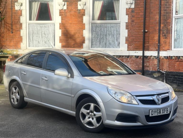 Vauxhall, VECTRA, Hatchback, 2009, Manual, 1796 (cc), 5 doors