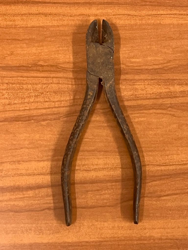 Vintage Tools Steel Wire Snip Cutters