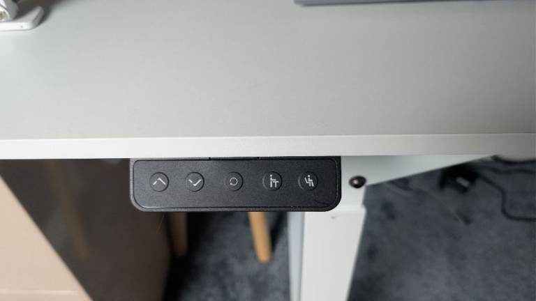 White L Shape Electric Standing/Sitting Desk 180 * 110cm