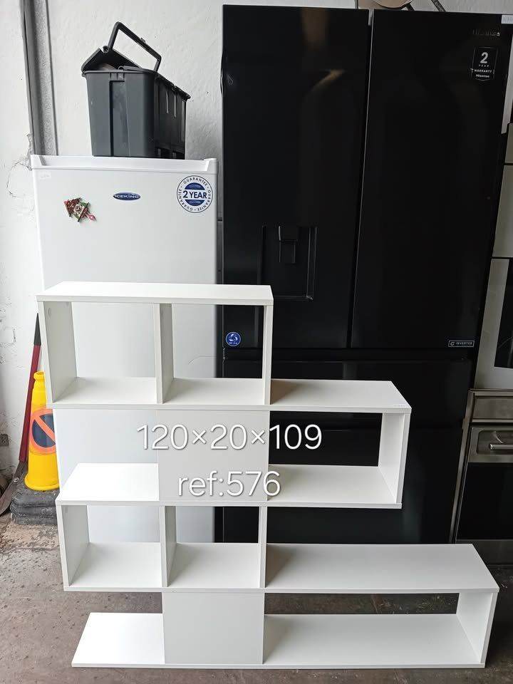 White cube display shelving, :576