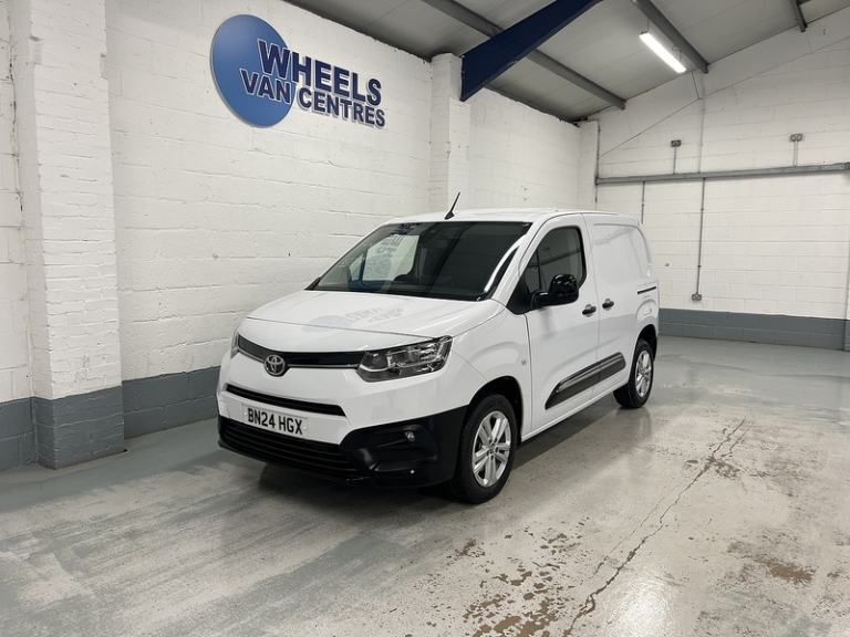 2024 Toyota ProAce 1.5 BlueHDi Design Short Panel Van 5dr Diesel Auto SWB Euro 6 (s/s) (130 bh Pa...