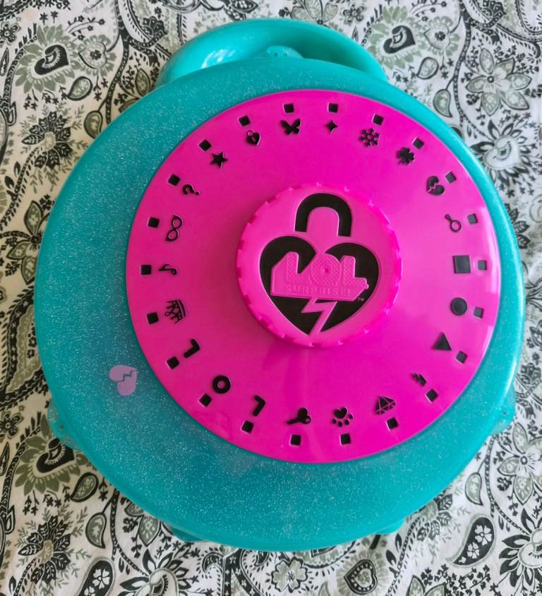 L.O.L. Surprise Under Wraps Doll Series 4 Eye Spy with Combination Lock Capsule and Accessories