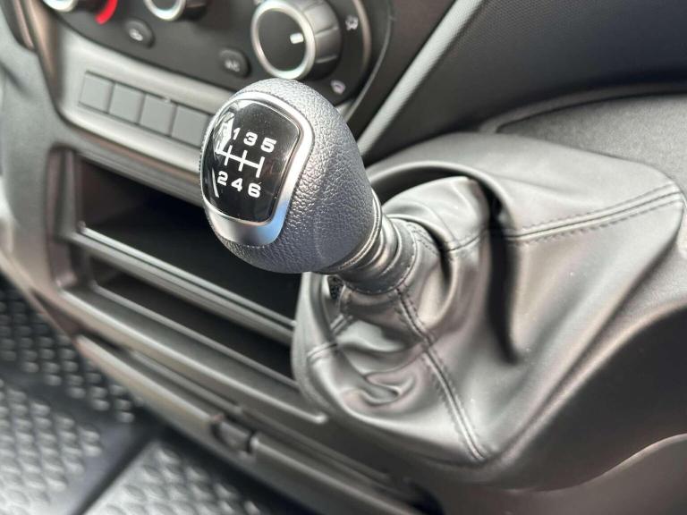 IVECO DAILY 2.3D HPI 14V 35S 4100 LWB H2 Euro 6 (s/s) 5dr 2025