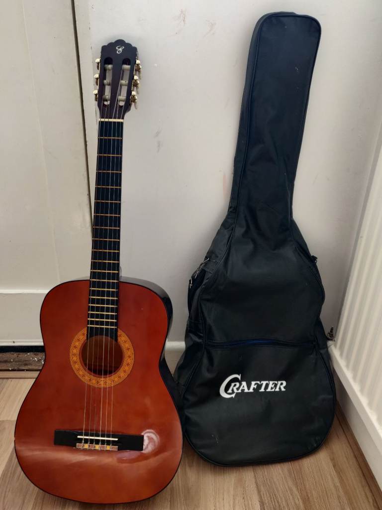 image for Guitar in excellent condition like new