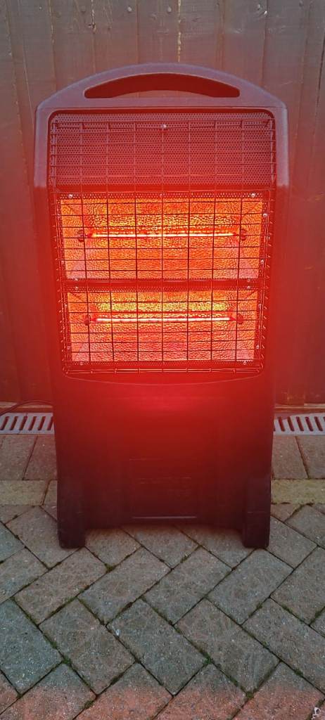 Garage / workshop heater 240 volt 