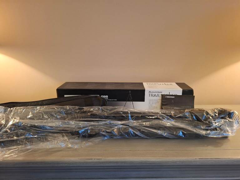 Celestron TrailSeeker Tripod with Box and Carry Case
