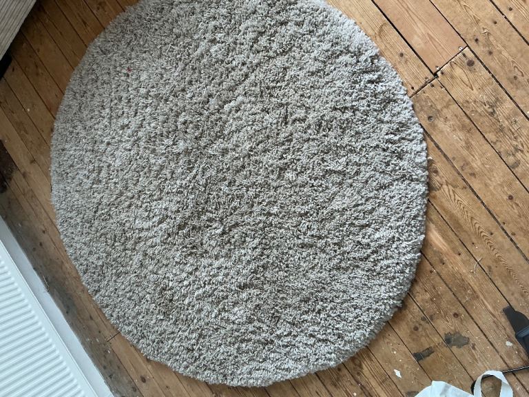 Medium/large rug