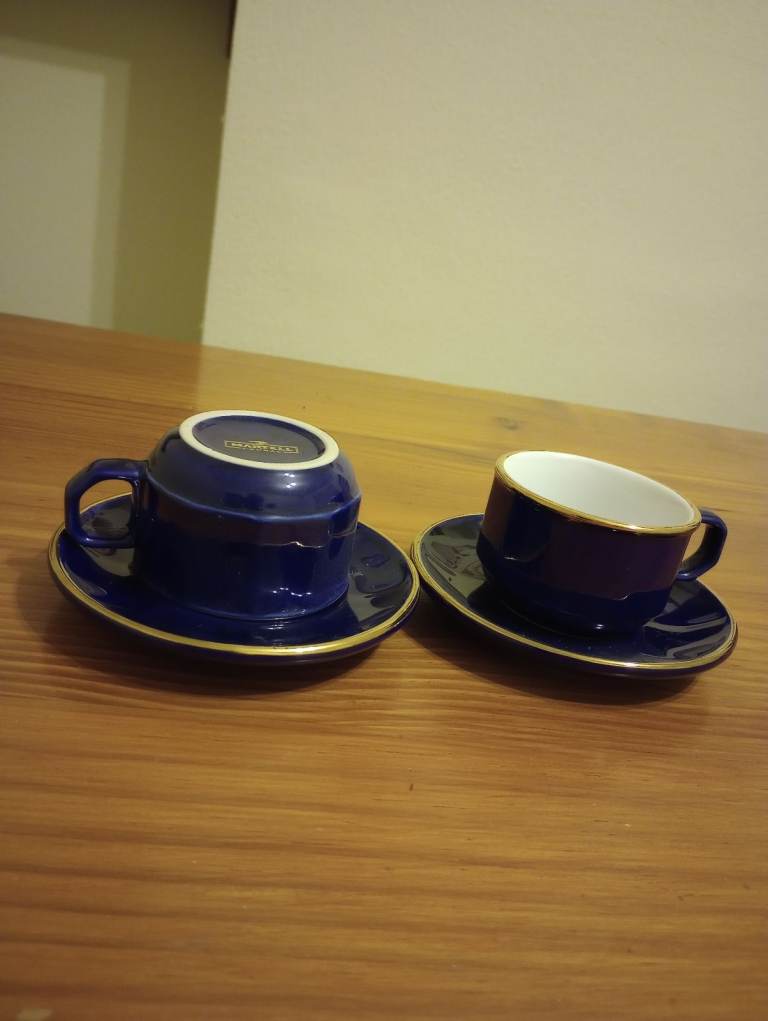 Retro coffee cups and saucers.