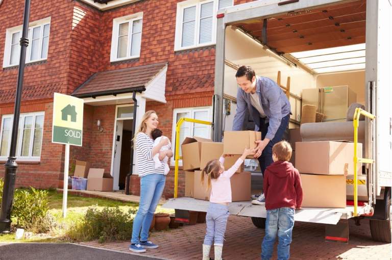 Cheap Man With Van Hire Moving Company  Delivery Full House Movers 
