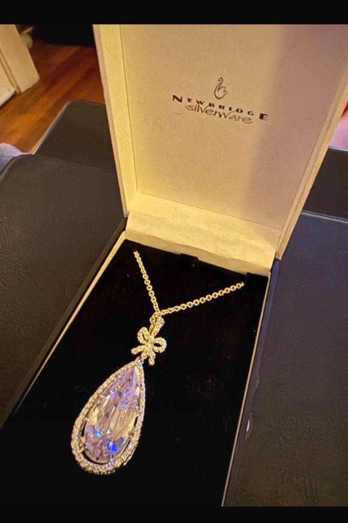 Newbridge Silverware Necklace with Large Crystal Pendant – As Good As New