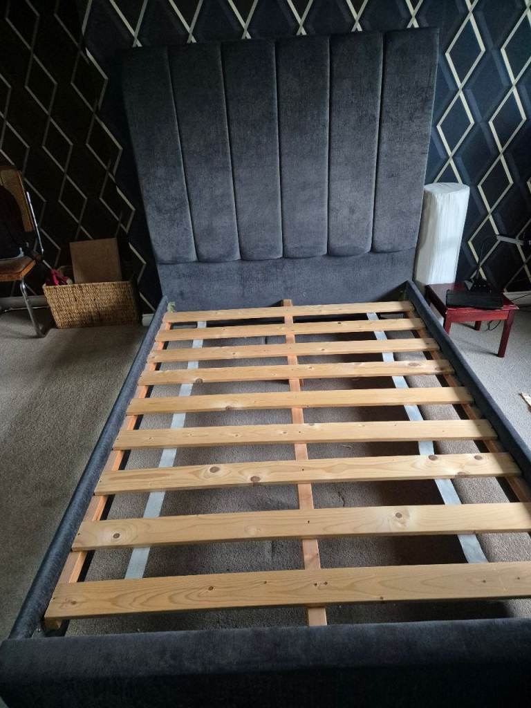 Double Bed - Fabric velvet | in Thornliebank, Glasgow | Gumtree