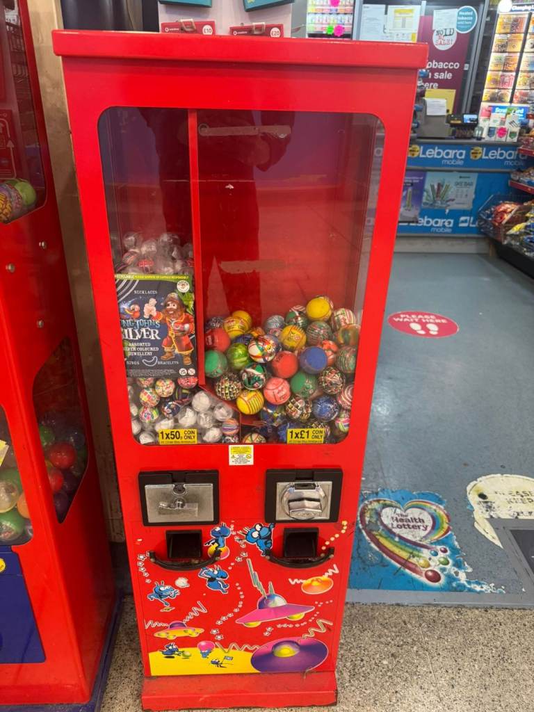 Toy Vending Machine 