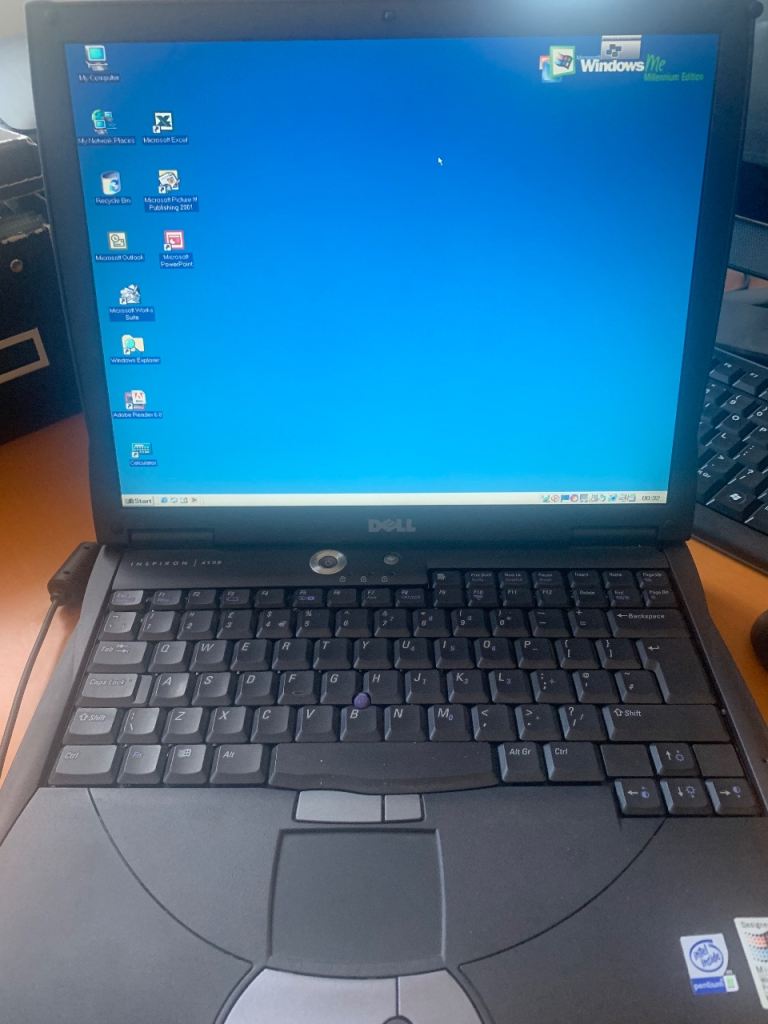 Dell Inspiron 4100 vintage Laptop 