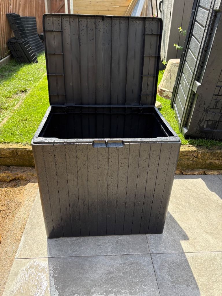Keter City 113L Outdoor Small Balcony Garden Furniture Storage Box Grey Wood Panel Effect