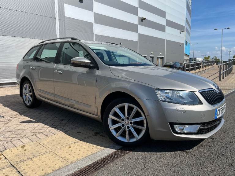 Skoda, OCTAVIA SEL, Estate, 2015, 2.0 Diesel Manual, 150 PS, £30 tax!