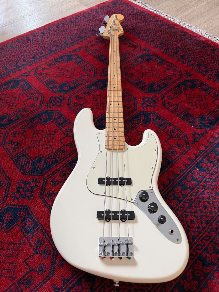 Made in Mexico Fender Jazz Bass