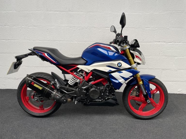 BMW G310R 2024 - 2378 MILES - AKRAPOVIC EXHAUST 