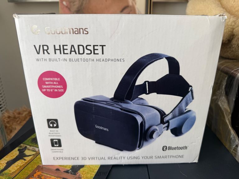 Goodmans VR headset 