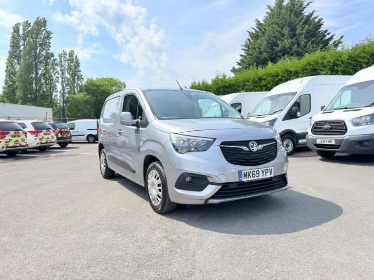 2020 Vauxhall Combo 2000 1.5 Turbo D 130ps H1 Sportive Van AUTO, 103K, UK DELIVERY AVAILABLE PANE...