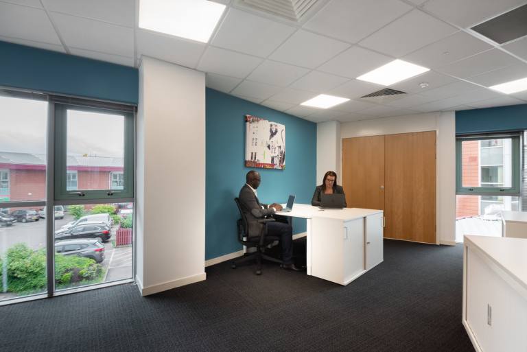 Birmingham - WS11 0EL \ Desk Space Available in a Coworking Environment