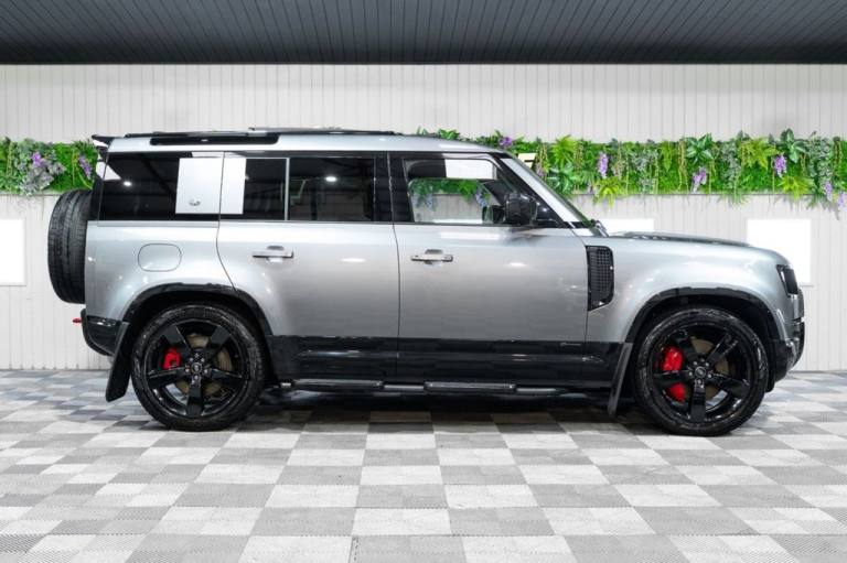 2021 Land Rover Defender 3.0 D300 MHEV X-Dynamic HSE SUV 5dr Diesel Auto 4WD Euro 6 (s/s) (300 ps...