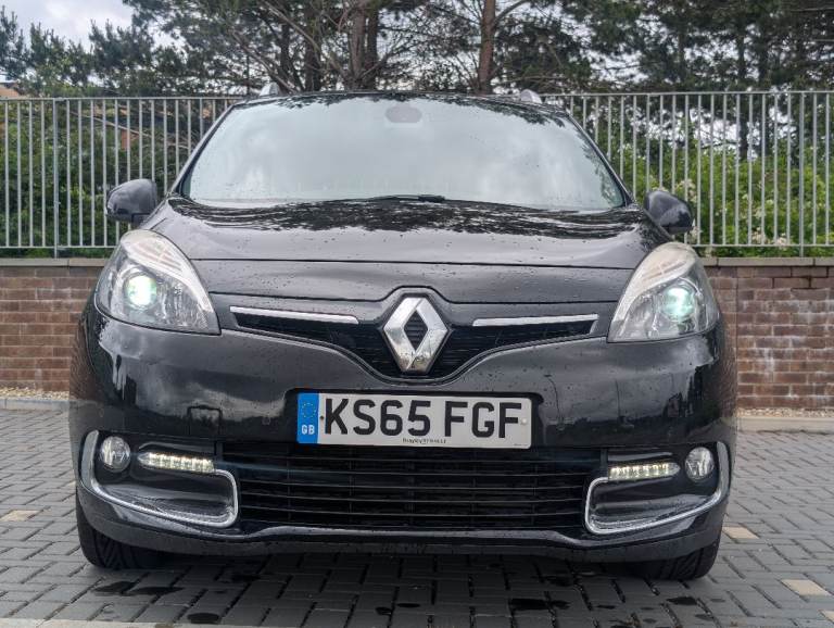 Renault, GRAND SCENIC, MPV, 2015, Semi-Auto, 1461 (cc), 7 seater