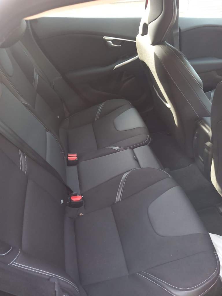 Volvo, V40, Hatchback, 2017, Manual, 1969 (cc), 5 doors