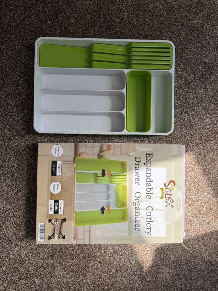Brand new Salter Expandable Cutlery Drawer Organiser