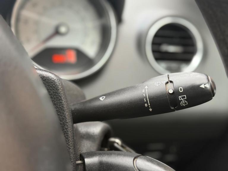 2012 Peugeot 308 1.6 HDI 92 SR 5dr ESTATE DIESEL Manual