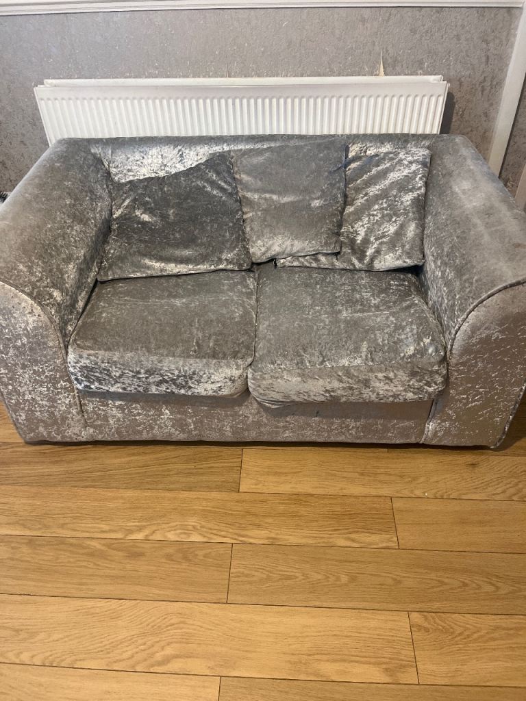 FREE 2SEATER SOFA