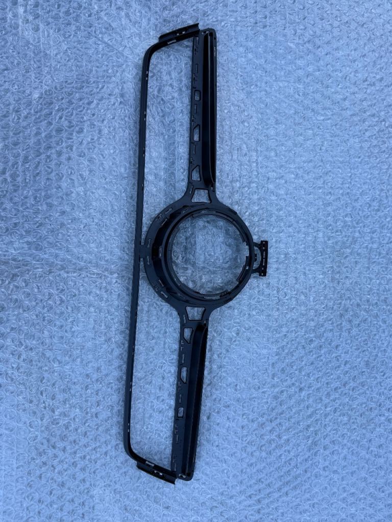 Mercedes-Benz GLE W167 2019 Front bumper upper radiator grill 1678886100 LGE8356