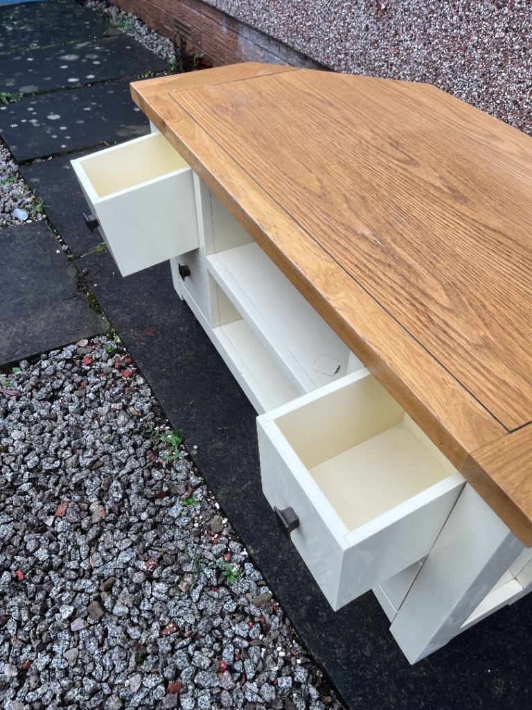TV Unit 