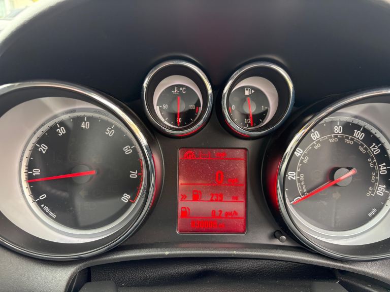 Vauxhall, ASTRA, Hatchback, 2015, Manual, 1598 (cc), 5 doors