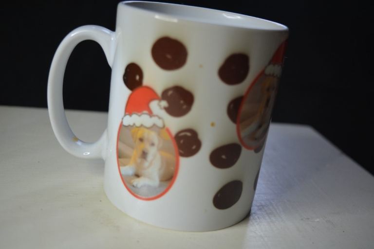 CHRISTMAS DOG CERAMIC MUG