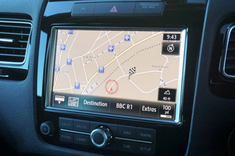 2014 Volkswagen Touareg 3.0 TDI V6 BlueMotion Tech R-Line SUV Diesel Tiptronic 4WD (s/s) 5dr - Ju...