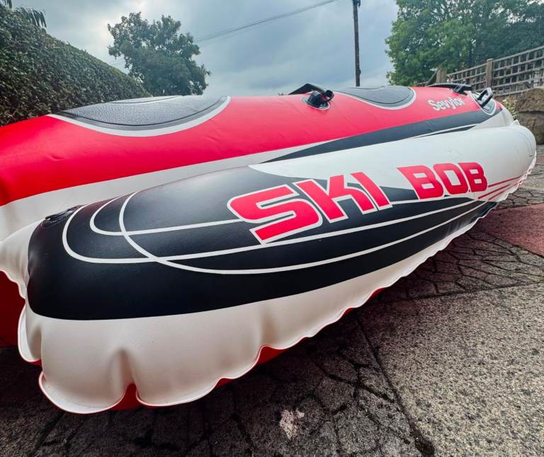 Sevylor Ski Bob Towable Inflatable with Rope and Life Jackets
