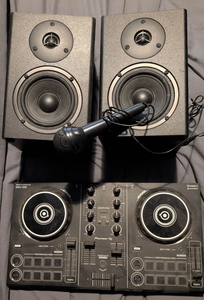 Pioneer DDJ -200 station